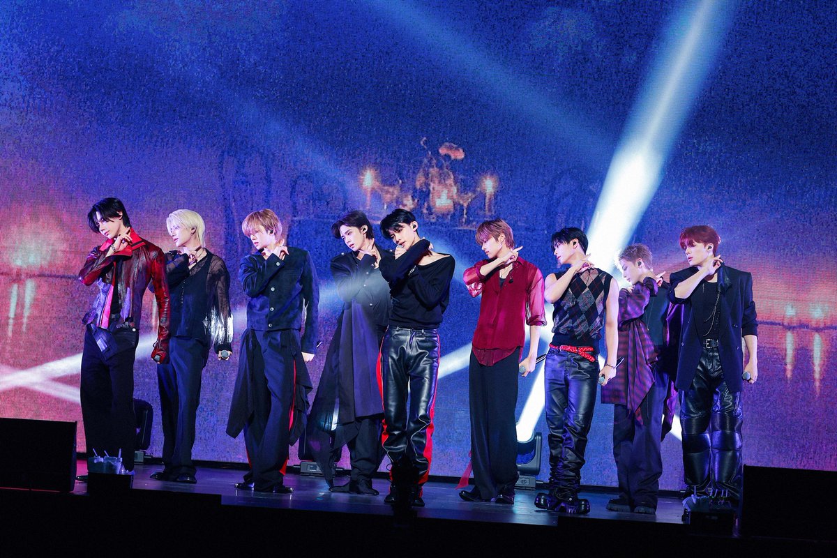 oricon's tweet photo. 『&amp;TEAM KR 2nd Mini Album 「Mark on Me」 SHOWCASE』
⠀
&amp;TEAM、オープニングでサプライズ✨
全18都市41公演の史上最大ツアーに気合十分
「LUNÉに感謝を伝えに行く」
⠀
📝ライブレポート＆ソロカット📸
https://t.co/w0rgPGmltk https://t.co/M6JOUz1LnV