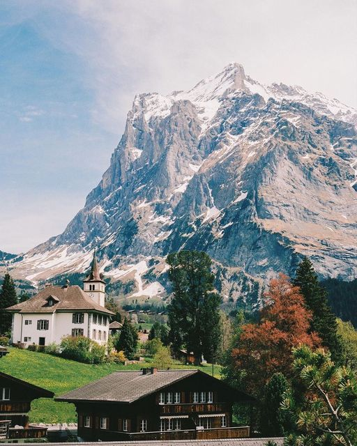 reminiscinbby's tweet photo. Switzerland captured on film https://t.co/IgZdxju6cp