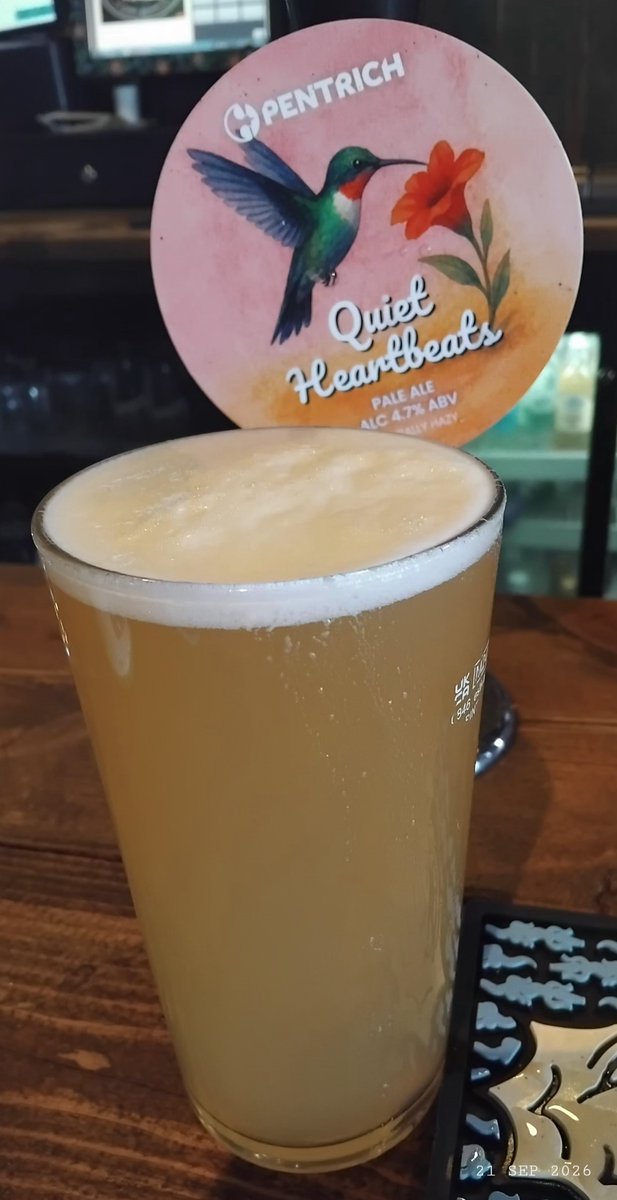 IanJ21289455's tweet photo. Good afternoon. 
A quiet pint from #Derbyshire !
Pentrich, Quiet Heartbeats 4,7% - a fruity pale with a hazy and bitter finish.
#pub #BeerIsBest #CaskAleWeek
Hole In The Wall 
Mickleover 
Derby https://t.co/V1wrbDw7cw