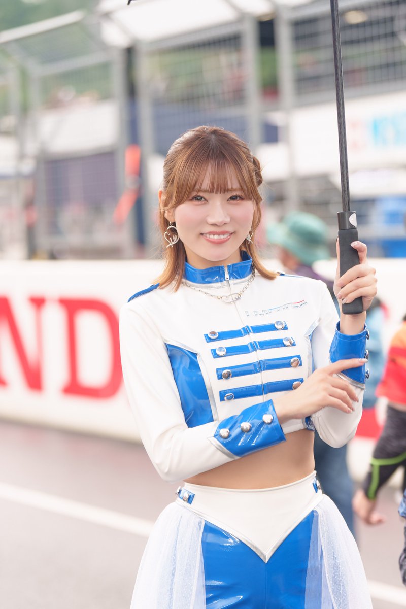 motographer2's tweet photo. #SUPERGT #LMcorsa #TWS_Princess #菊池ゆう週刊菊池ゆう。今日は青い菊池ゆう。 毎種ありがとうございます。 https://t.co/rgo7W5767j