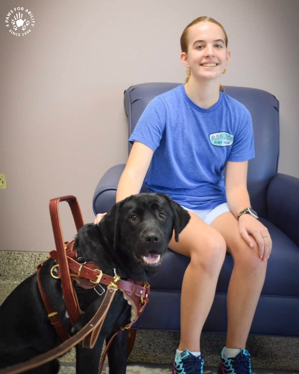 4PawsForAbility's tweet photo. The Aquamarine Class has officially met their service dog partners and is graduating next Friday, September 25th. 🐕‍🦺 The Aquamarine Class is sponsored by Jim &amp; Toni Roth. https://t.co/BvDDx1rC5y