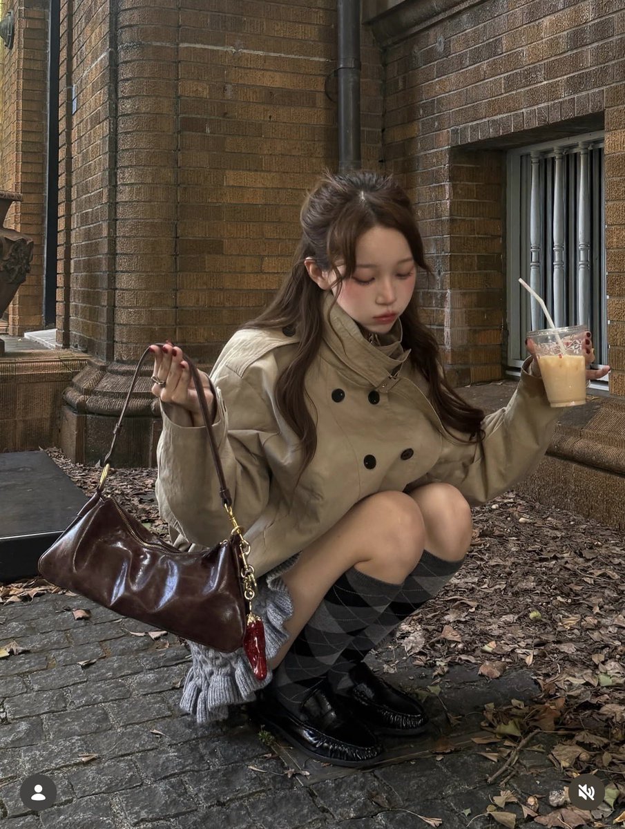 nx_mimi_'s tweet photo. びすこちゃんの秋コーデ可愛すぎる😭
コーデ参考にするならびすちゃん一択🤍‼️ https://t.co/yeO5QdbiZh