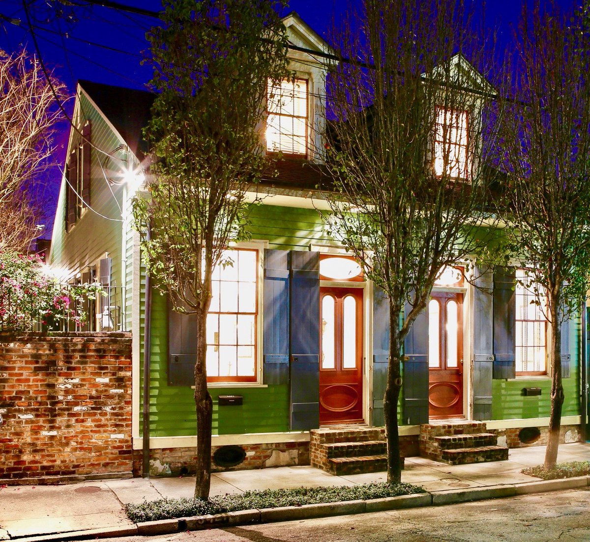 GreatmenCottage's tweet photo. Are you looking for one of those perfect Vacation Rentals in New Orleans?
One of the Best Airbnbs in New Orleans, LA?
You found it!
3 Bedrooms & 2 Bathrooms
5 Minutes to French Quarter
Historic District
#visitneworleans #louisianatravel https://t.co/H0zkGN0uGb