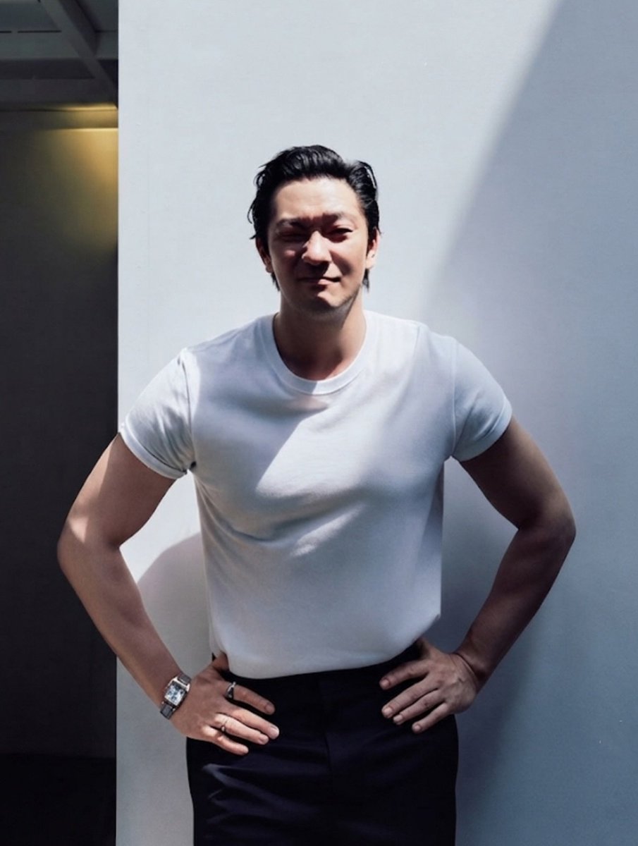 sonsukkuu's tweet photo. Effortless. Unbothered. Undeniable. https://t.co/hN4rLOj1s0