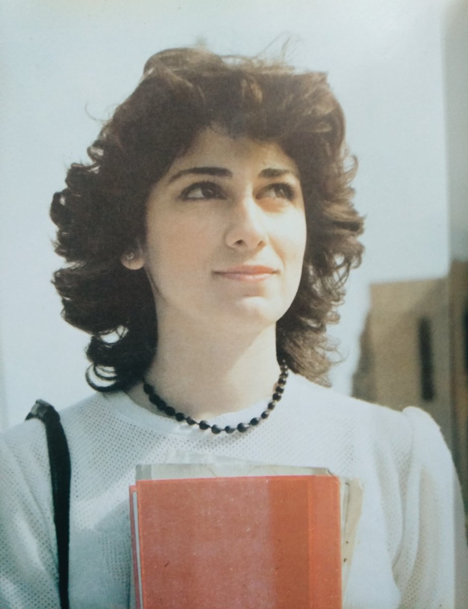 Orpheus_Tragedy's tweet photo. Student at the University of Baghdad, 1980 https://t.co/EwgNW8hwrx