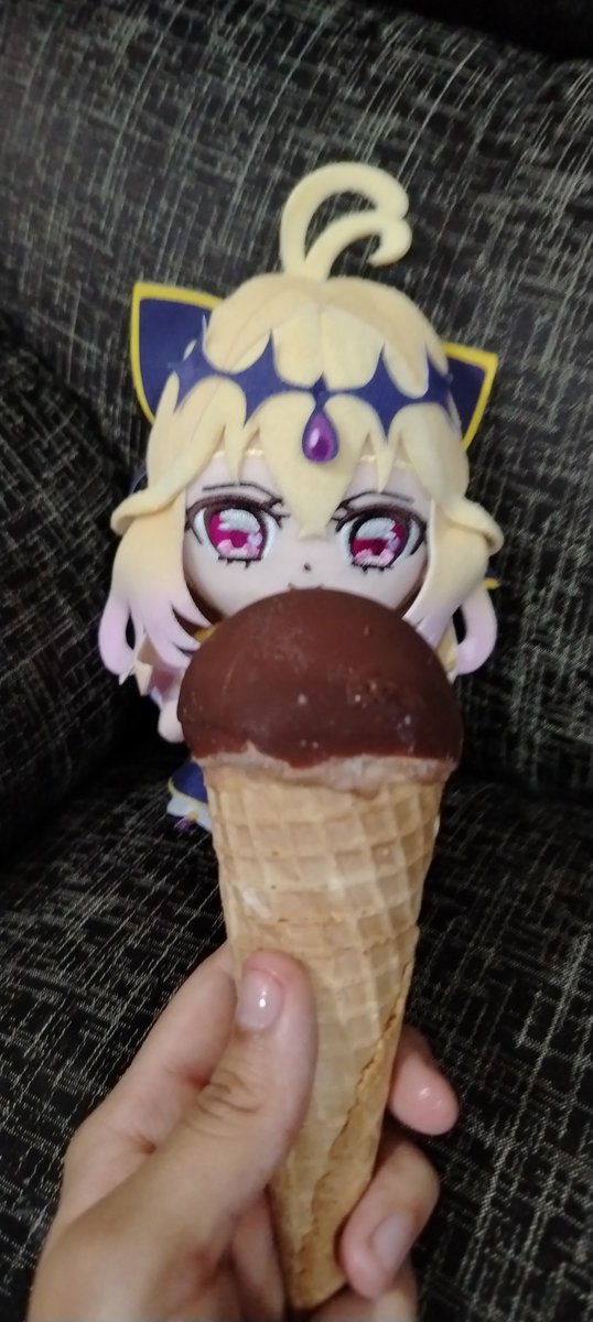 AdvantageTiny's tweet photo. Feeding the Luluka https://t.co/Zcc16mk0hN