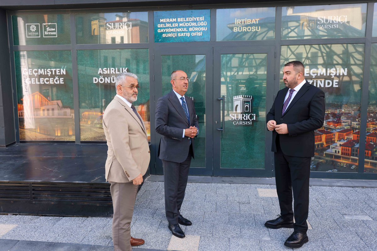 MeramBelediyesi's tweet photo. Konya'nın kalbi konumunda yer alan Suriçi Çarşısı’nın birinci etabında belediyemize ait iş yeri ve ofisler yatırımcılarla buluşuyor.

Başkanımız Mustafa Kavuş, Cam Kubbe yanında hizmet veren gayrimenkul satış ofisini ziyaret ederek, başlayan satış süreci hakkında bilgiler verdi.

👉https://t.co/iM1hjRrWMB