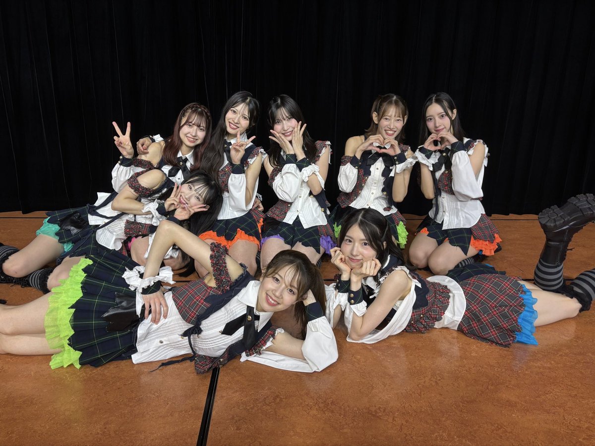 yahho_sahho's tweet photo. #RESET公演 昼・夜
悪天候の中、ご来場いただき
本当にありがとうございました🥺

お昼に久しぶりゴリラ担当でして🦍
ゆーゆちゃんが不思議すぎたMCも
アーカイブで見てほしいよ☺️笑

コンサートまであと5日！？
せいちゃんものんちゃんも早く元気になりますように🌟 https://t.co/60xJRFr8gV
