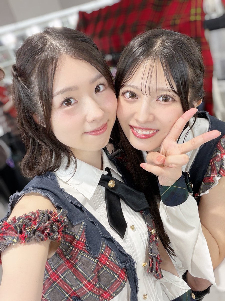 yahho_sahho's tweet photo. #RESET公演 昼・夜
悪天候の中、ご来場いただき
本当にありがとうございました🥺

お昼に久しぶりゴリラ担当でして🦍
ゆーゆちゃんが不思議すぎたMCも
アーカイブで見てほしいよ☺️笑

コンサートまであと5日！？
せいちゃんものんちゃんも早く元気になりますように🌟 https://t.co/60xJRFr8gV