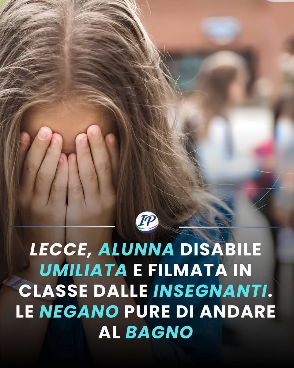 Ncc6791011's tweet photo. Radiazione immediata dalla scuola per queste bestie e nient'altro da aggiungere. https://t.co/0NpUINvIsF