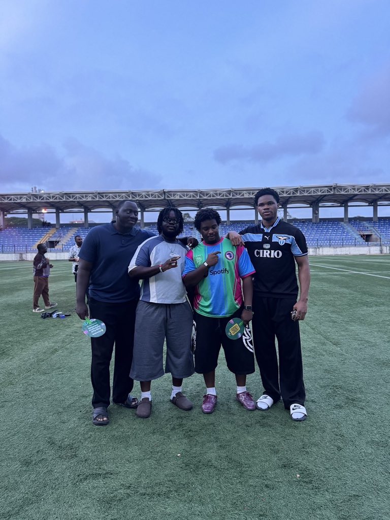judahmartins's tweet photo. ⚽️ weekend with the boys!

Stepped out to watch @SportingLagos with my @InterLagosFC jersey 😉 https://t.co/LwqxEzXArh