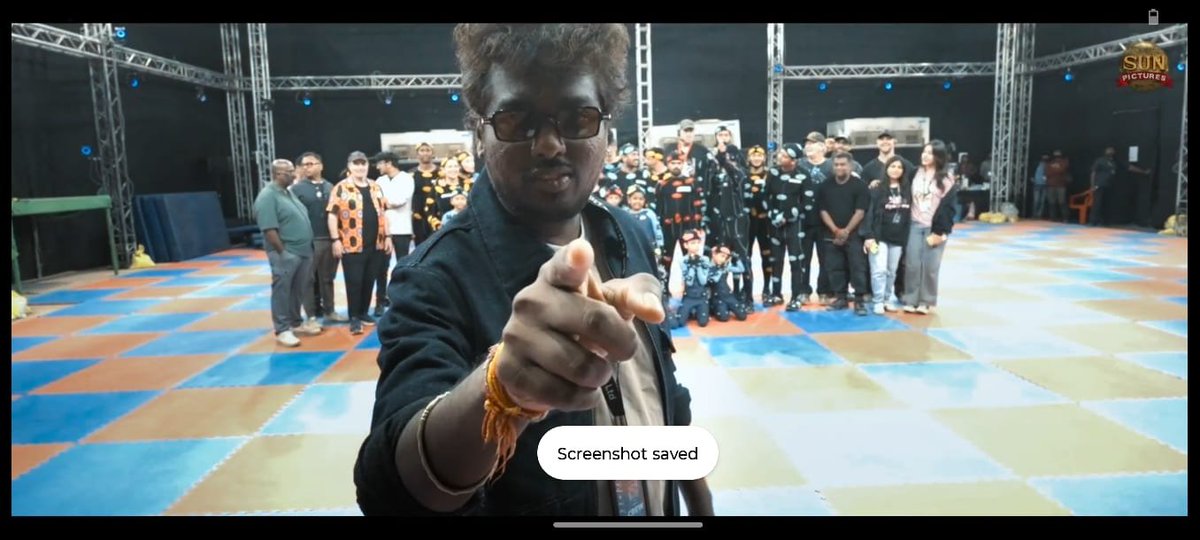 cinemapatti's tweet photo. Growth chart:  
2013 – Raja Rani (Tamil)  
2016-19 – Vijay universe  
2023 – Jawan (₹1,150 cr, the world noticed)  
2026 – Raaka (37 people, real-time mocap, Guinness)  
Most directors peak in their language. This one keeps expanding the map of India.  

#Atlee https://t.co/DxpLTFeENX