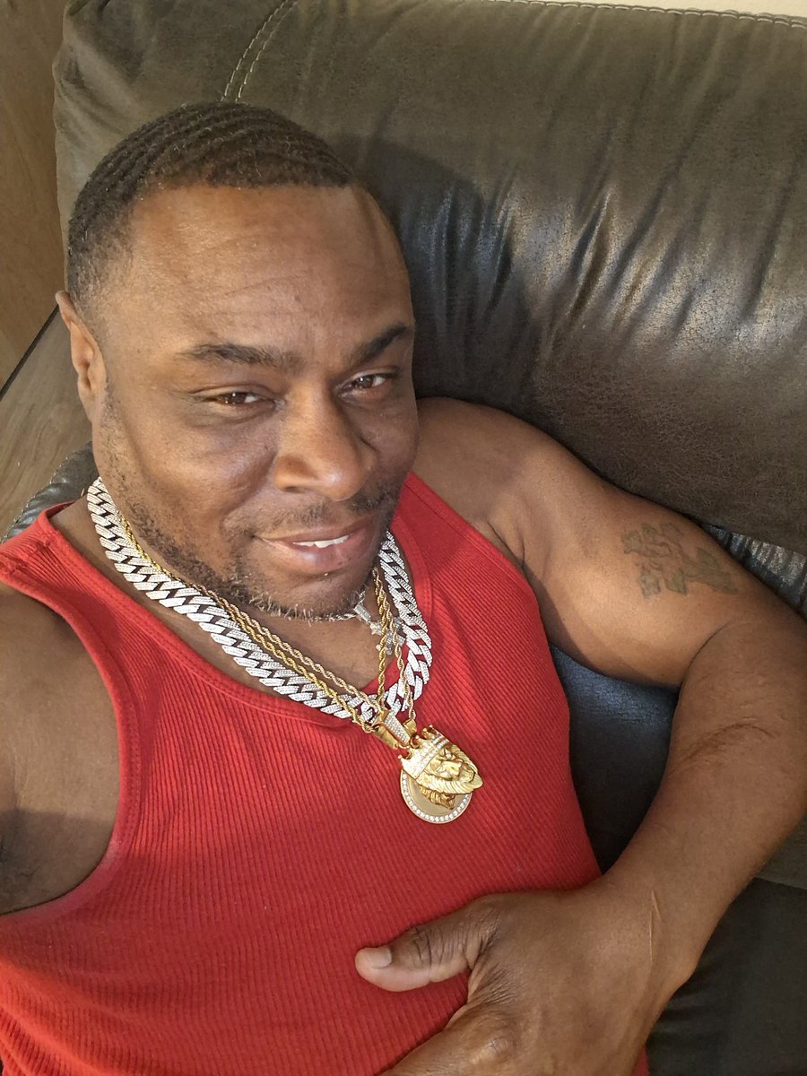 DonaldKyle9rxw's tweet photo. I'm just relaxing to bless 🙏🏾 to Stress 💯💪🏾 https://t.co/dZBABf4FFF