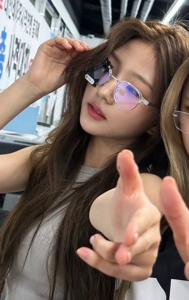 KDH_JIA's tweet photo. 갈발이라는거진짜존나좋아서 하늘로날라갈수잇는거구나 https://t.co/gAubIrAbYk