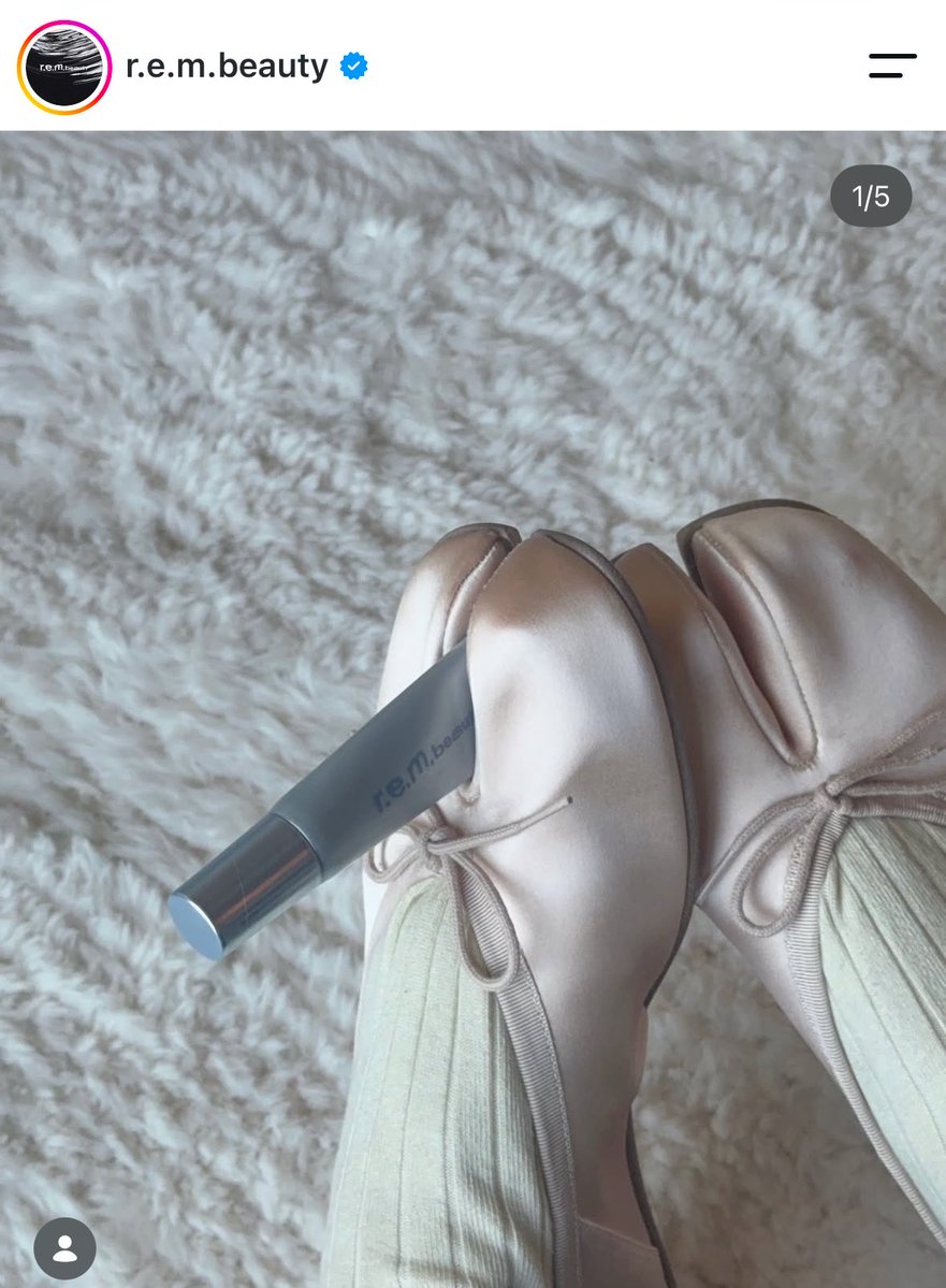 agsmysweetener's tweet photo. what the fuck is her problem 😭😭😭😭 https://t.co/Ye4C8UAhS0