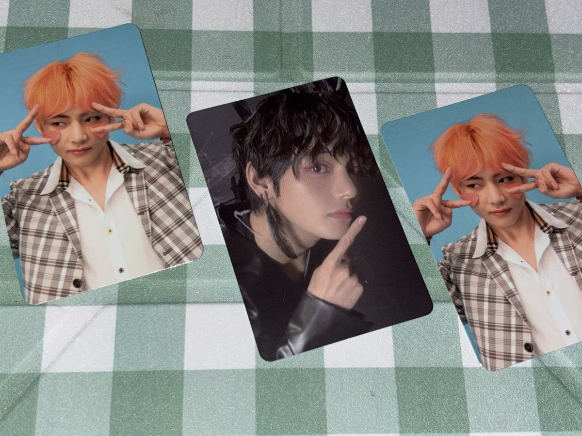 yeoncsrtz's tweet photo. wts lfb BTS pc
 
- price on alt
- x sensi
- no rush shipping
- payo / 3 days dop w nrdp 

mop : gcash
mod : jnt https://t.co/L98lVX3BAJ