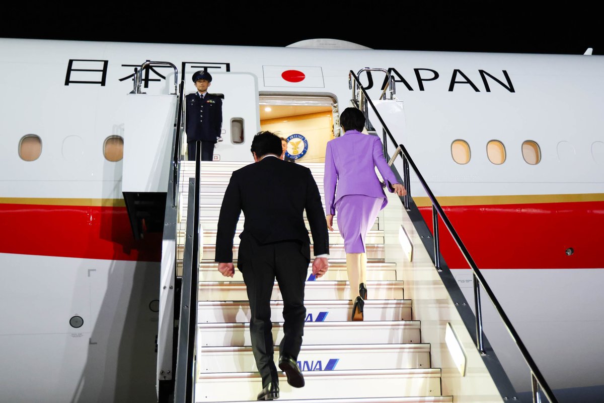 PressSec_JP's tweet photo. 高市総理は、国連総会に出席するため、米国ニューヨークへと出発します。 https://t.co/eGDaflCNx9