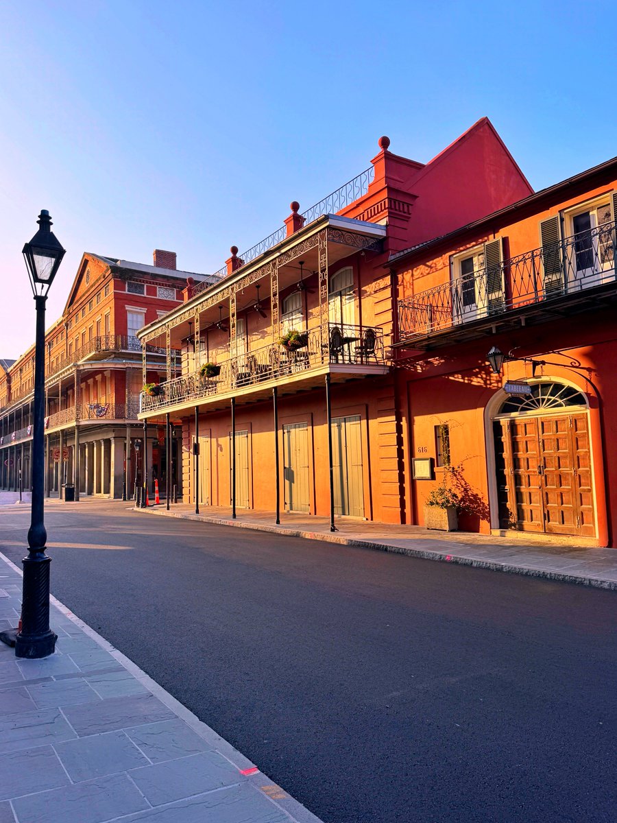 DavidMora's tweet photo. I’ve missed my morning walks down St. Peter Street. So happy to see the construction from Chartres down St. Peter to Royal wrapping up. ❤️⚜️

#GoodNews #NewOrleans https://t.co/w6S2XZZ8SE