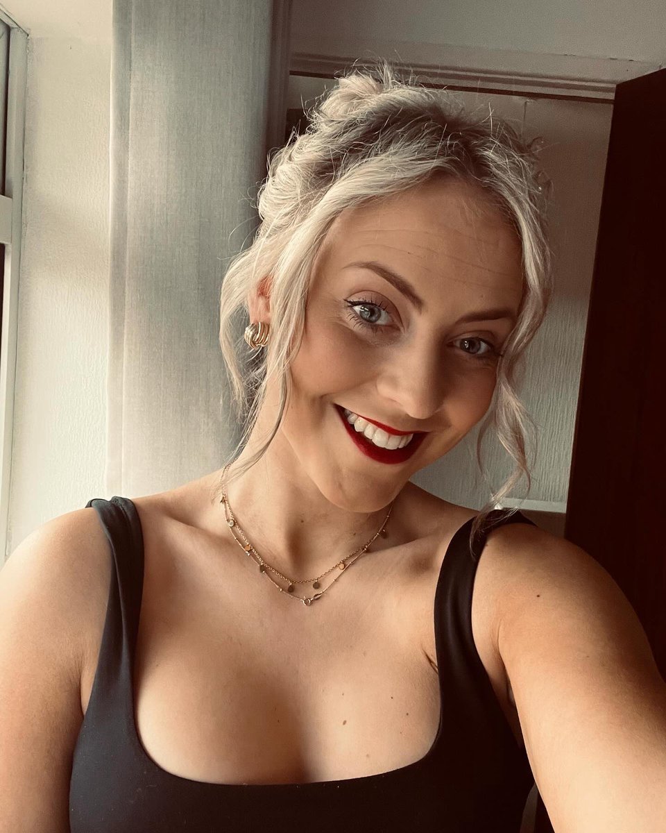Sampigf's tweet photo. Cuck wants Niamh to be exposed and made into a web slut. Save and share her

DM submissions to be exposed https://t.co/x0Rd3wWpNO