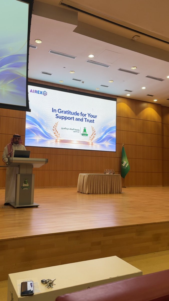 MANSOUR911x's tweet photo. يوم في حياة كيميائي 👨🏻‍🔬 
#جامعة_الملك_عبدالعزيز https://t.co/McmoLgWgGq