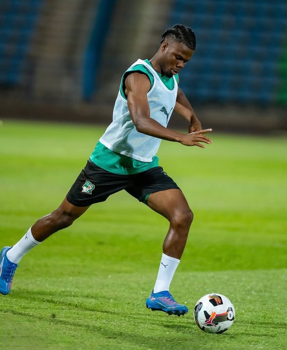 _footballintel's tweet photo. ๐จ๐ฎ Ivory Coast have made two squad changes ahead of their 2027 AFCON qualifiers.
Odilon Kossounou and Guรฉla Douรฉ have withdrawn through injury, with Junior Diaz and Luck Zogbรฉ called up by Hervรฉ Renard.
#AFCON #IvoryCoast #FootballIntel https://t.co/bGTSu1N1MU