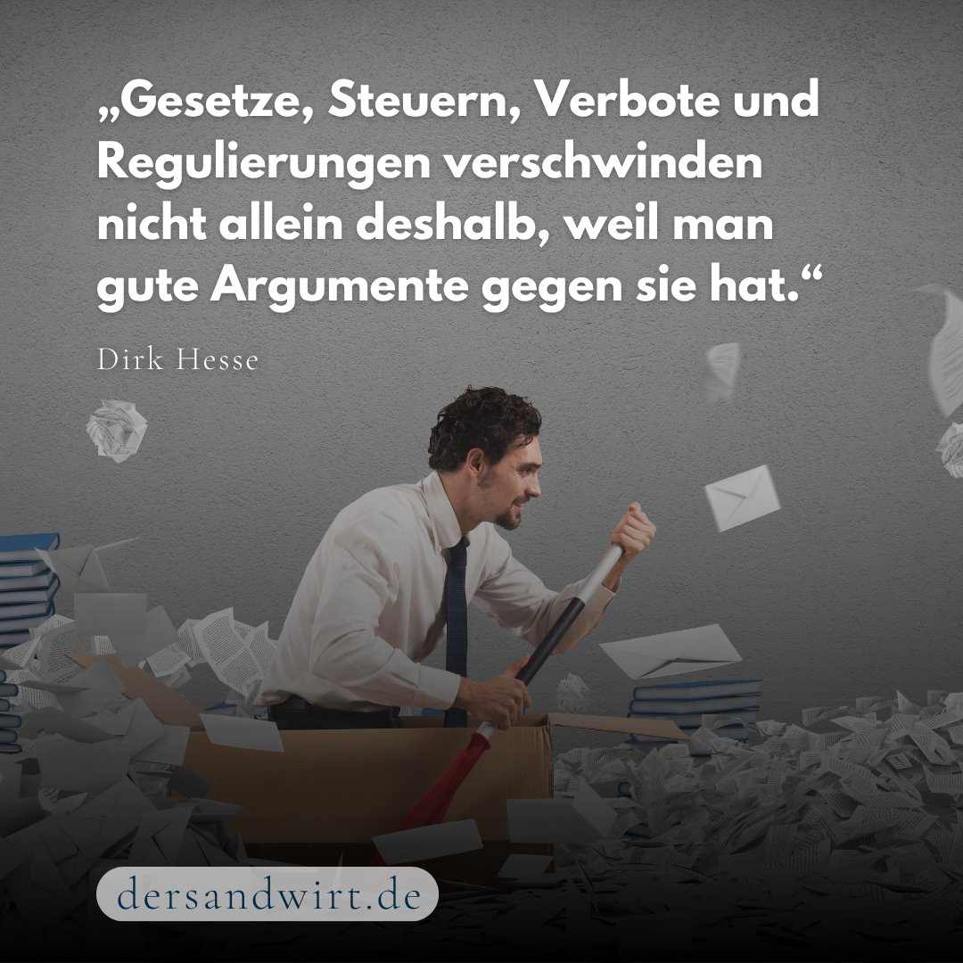 DerSandwirt's tweet photo. „Gesetze, Steuern, Verbote und Regulierungen verschwinden nicht allein deshalb, weil man gute Argumente gegen sie hat. Eine libertäre Partei braucht deshalb politische Macht. Sie muss Mehrheiten gewinnen, um staatliche Zuständigkeiten abzubauen, Gesetze abzuschaffen, Steuern zu senken, Monopole zu öffnen und Wettbewerb zu ermöglichen“, so Dirk Hesse @LibertarianDirk:

„Der Satz „Wir wollen die Macht, um sie dem Bürger zurückzugeben“ beschreibt die eigentümliche Aufgabe libertärer Politik. Das Problem dabei beginnt am Tag nach dem Wahlsieg. Denn dann besitzt die Partei genau das, was sie bisher misstrauisch betrachtet hat: politische Macht.

Und Macht lässt sich hervorragend zur Schaffung neuer Probleme einsetzen. Eine libertäre Regierung kann einen großen Staat effizient verwalten. Aber das wäre noch keine libertäre Politik. Eine Behörde kann nämlich hervorragend arbeiten und trotzdem überflüssig sein. Der Libertäre muss deshalb den Mut haben zu fragen, warum eine Aufgabe überhaupt staatlich erfüllt wird.“

https://t.co/k03SelY4Q5