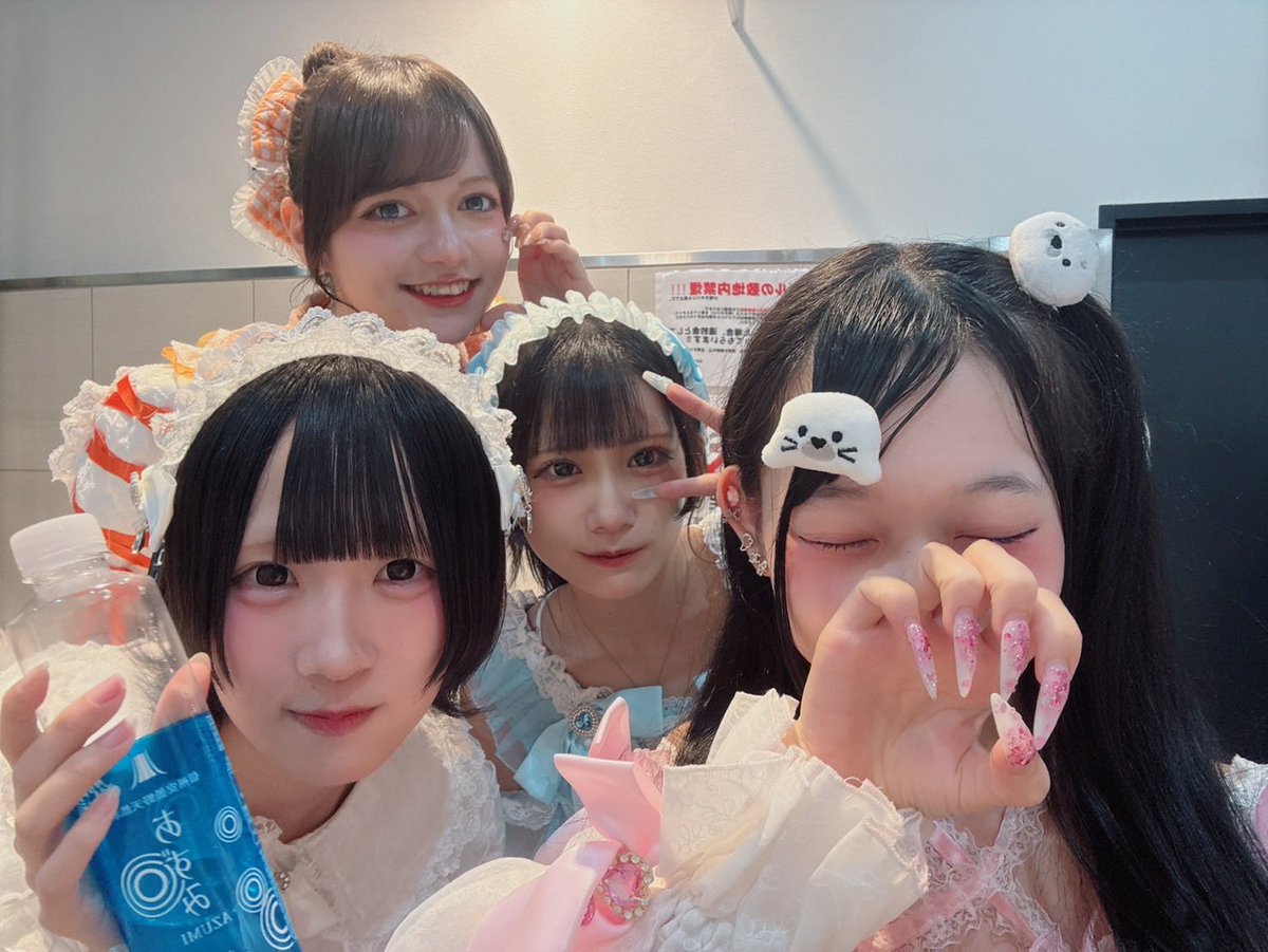maisonlily1's tweet photo. ♡無銭ぷろじぇくと1♡7♡ありがとうございました！！

たいふうさんﾄﾃﾓﾄﾃﾓすごいのに会いに来てくれてありがとう🚰·̫🚰

まだまだ雨は降るかもなので、油断せず気をつけて帰ってね！
風邪ひかないようにね👶🏻🎀

おやちゅめる https://t.co/oo8ZFmEtQR