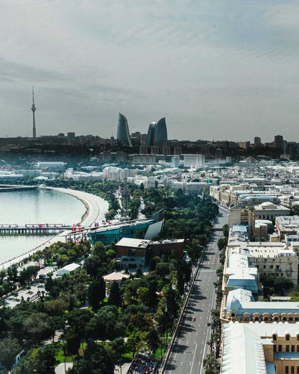 crytonews_en's tweet photo. Engines roaring, momentum surging! The bullish energy isn't just dominating the charts—it's taking over the tracks at the Azerbaijan GP. 🏎️🔥

Baku, we’re locked in for peak performance.

🚀 Accelerate your trading game today:
https://t.co/j4SCQXaImI
⚡ Referral Code: 5COR5C

#BingX #AzerbaijanGP #F1 #Bullish #HighPerformance