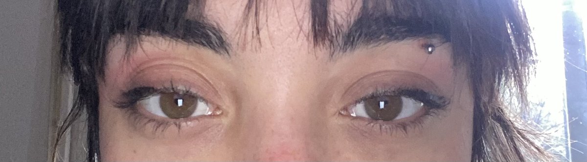 caites2303's tweet photo. vivencie el mayor miedo de las chicas: me corte las pestañas de uN solo ojo con el arqueador buenisimo https://t.co/JJ4lnbsOkG