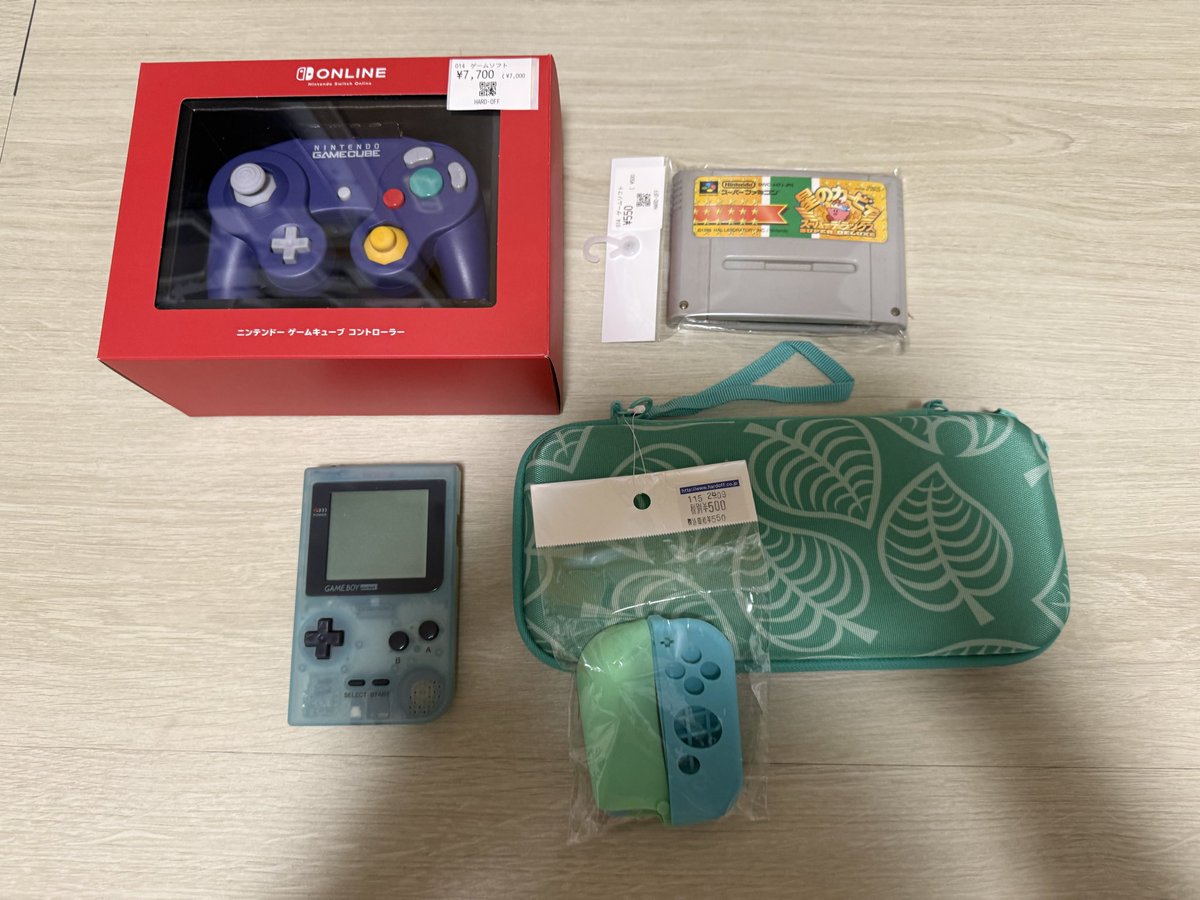 asaminyp's tweet photo. 今日の購入品
キューブのコントローラー8bitdoのレシーバーに使えなくて無駄な買い物をしてしまった https://t.co/BCSdNv0izv