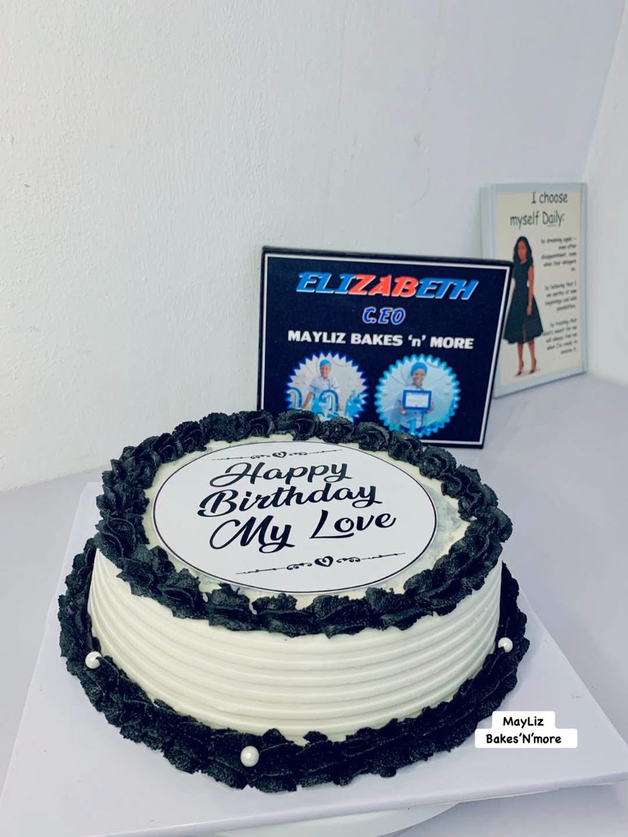 MayLizBakes's tweet photo. Can’t withhold this beauty from y’all!

Black and white is such a blast, and I loveee it! 🤍

Guys! We’re still very much in the business of creating beautiful cakes and mouth-watering pastries.

And please, get familiar with our office address:

📍 Airport Road, Oba ile, Akure. https://t.co/pDZhPlFAtm