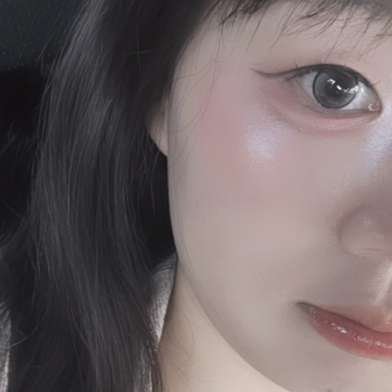 zzuuue_'s tweet photo. #코덕트친소

모든 색조를 다 사랑하는 코덕입니다 •• ᰔ
저랑 화얘 할 공주님 구해요✨ https://t.co/ElgNuXLWw1
