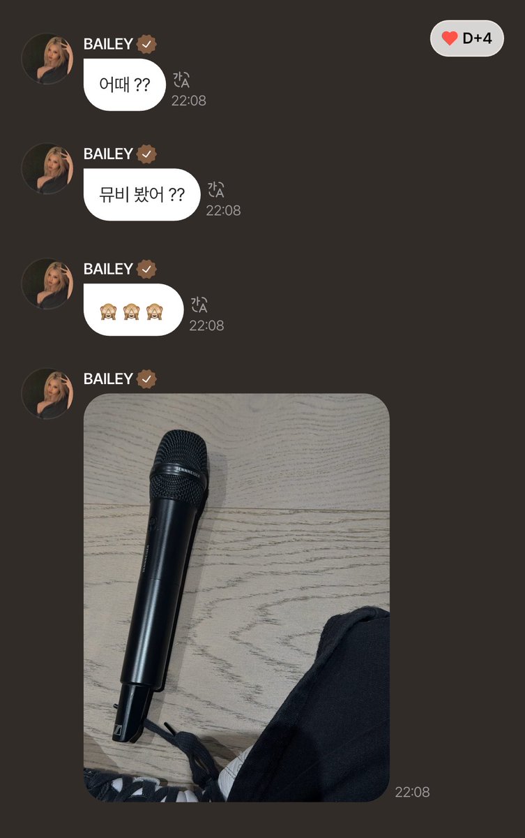 BAILEYBREWW's tweet photo. 260921 | [dayoff] PLAYGROUND 🐝

💛: what do you think?
💛: did you watch the music video?
💛: 🙈🙈🙈
💛: [📸]
💛:  i'm in the middle of practicing 
💛: this is just the beginning 
💛: grateful is an understatement 
💛: cant even begin to explain how thankful i am for y/n
💛: i love you
💛: <3
💛: i'll work even harder
💛: promise

#BAILEY #베일리 
#ALLDAYPROJECT #올데이프로젝트
