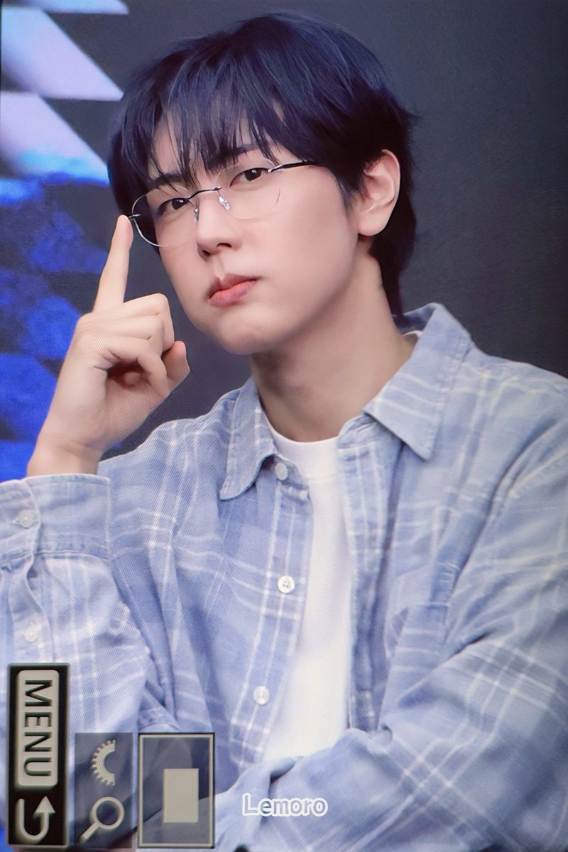 Lemor__Lee's tweet photo. 260920 💛

 #SF9 #재윤 #JAEYOON #ジェユン https://t.co/5mrm9mjaD3