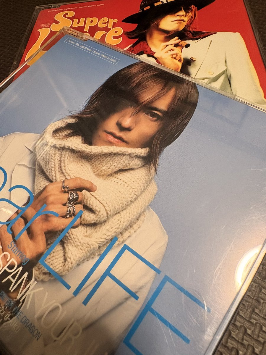 ossanossanorena's tweet photo. この２つ、どちらもいい曲😊
特にPERFUMEがよき。
ジャズチックで🫶

SUGIZOソロの時は衝撃を受けた記憶 https://t.co/gUEnT2z7yi