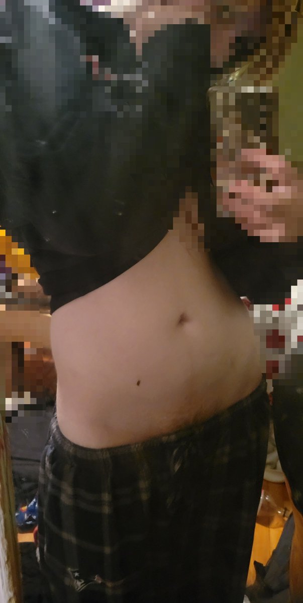 hatjoe's tweet photo. would you punch me in the tummy untill I ststt to throw up blood nyah https://t.co/rp51FW0BtL