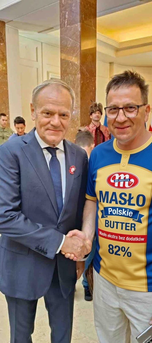 241078A's tweet photo. @J74Jacek Maślany idiota! https://t.co/ZnwwiEBtoH