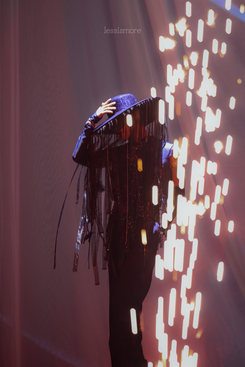 lessismore718's tweet photo. 260918 <LiMiNaL> in SEOUL

𝔏𝔢𝔱'𝔰 𝔤𝔬 . . .

#태민 #TAEMIN #テミン #泰民 
#TAEMIN_LiMiNaL #TAEMINWORLDTOUR https://t.co/OpVEgoFytX