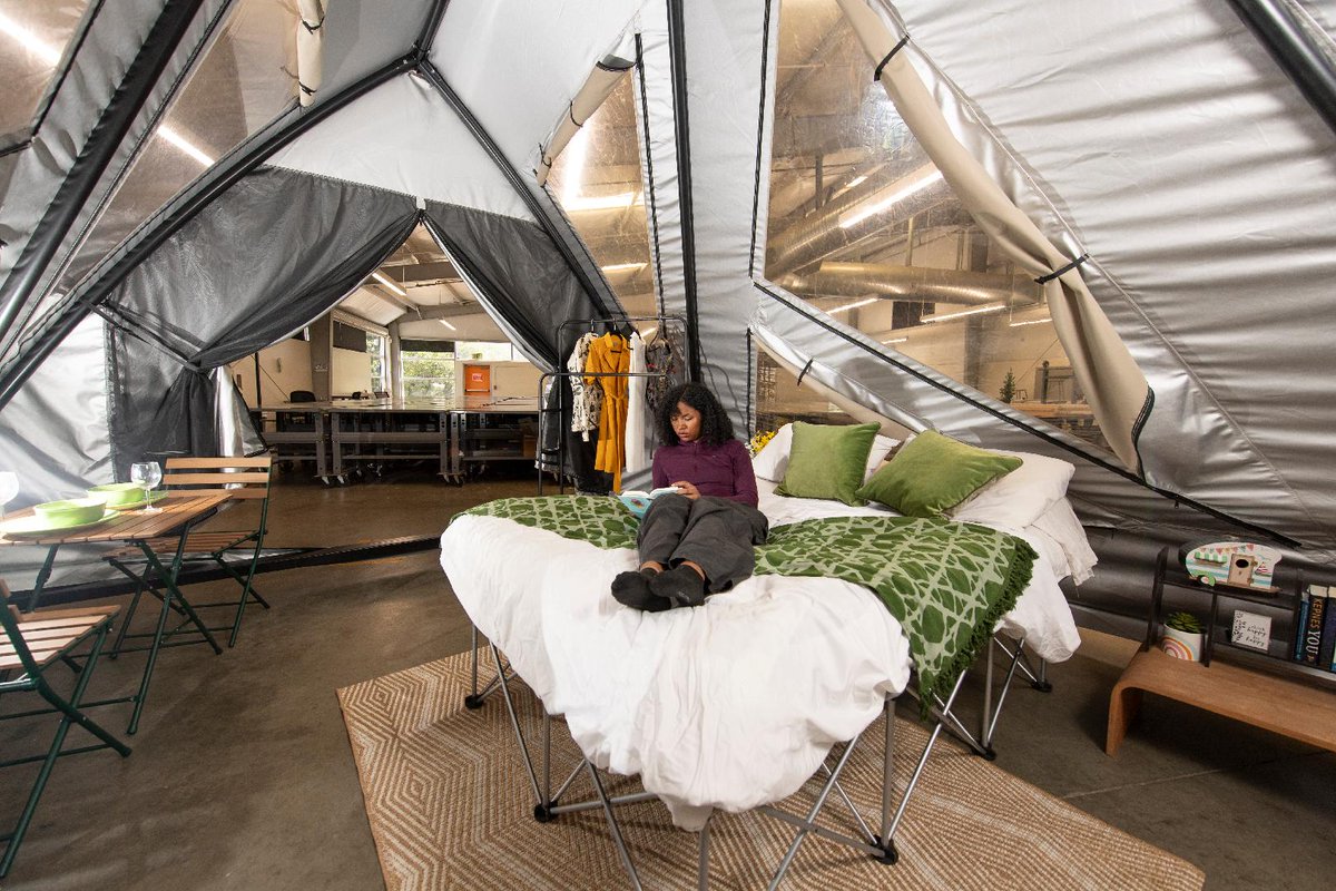 calpolypomona's tweet photo. What does it take to turn a night under the stars into a five-star experience? 🌌 

As part of a micro-internship, 23 students from the College of Environmental Design and Collins College of Hospitality Management explored the future of “glamping”, developing new concepts that bring together architecture, design, and guest experience. 

Their research has taken them beyond the classroom, including: 
🏕️ Hands-on experience building complex glamping tents 
🏕️ Attending Glamping Show Americas: Exploring the latest trends and innovations in outdoor hospitality in Colorado. 
🏕️ Visiting local resorts: Studying how existing glamping destinations approach design and the guest experience. 
🏕️ Staying overnight at Splitrock Farm & Retreat: Experiencing bell tent accommodations firsthand in De Luz Heights. 

Read more: https://t.co/Bkbnoga0BN