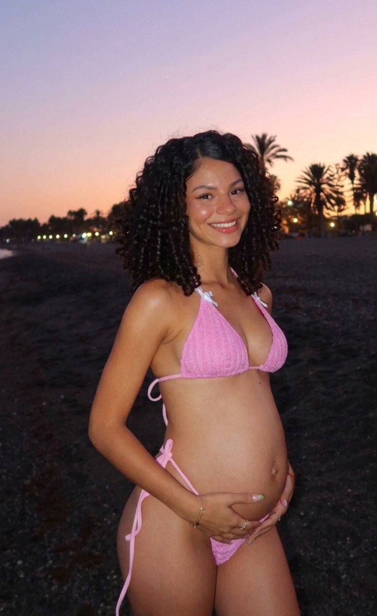 Kota7u7's tweet photo. #pregnant #pregnantwoman #pregnancy #embarazo #embarazada #pregnantart https://t.co/RyRsYlWPAE