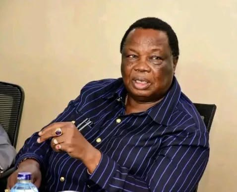 BreakingKenya's tweet photo. #Atwoli: No #MtKenya politician can claim #kingpin status
https://t.co/SWyZG5t4eL https://t.co/94Bm9YqveF