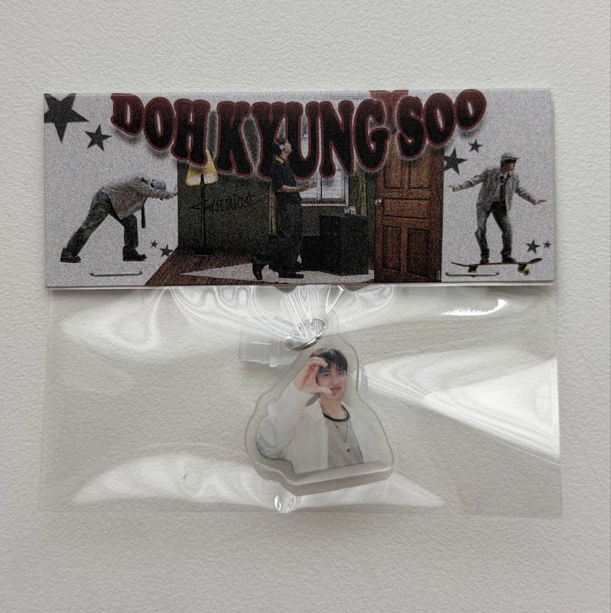 goddo0112's tweet photo. :¨·.·¨:
`·. DOH KYUNG SOO DAYOFF 콘서트 나눔

충전단자 보호캡 (c타입) 나눔합니다 :)
도경수랑 오타쿠 하트 하기,, 기분이 좋아질거에요⎝⍢⎠

☁️날짜: 10월 4일 (막콘)
☁️수량: 16개
☁️인증: RT + 당일티켓

받아주세요🥺🥺 
장소와 시간은 당일 타래에 ��게요 

#도경수 https://t.co/joMQaoGoXJ