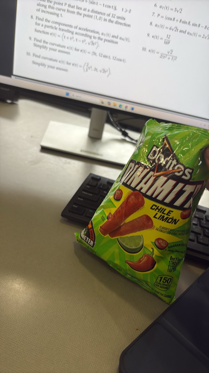 edward41handz's tweet photo. Proud goy eating his lunch https://t.co/Lf9Mq7ux2R