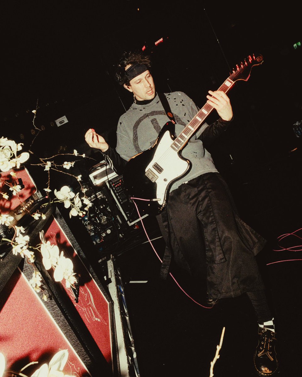 Vukoviband's tweet photo. The MY GOD HAD GOT A GUN era has come to an end. 

Thank you for being there to close this chapter of our lives with us. 

Onto new beginnings….. 🌹 https://t.co/d0n3V99hMs