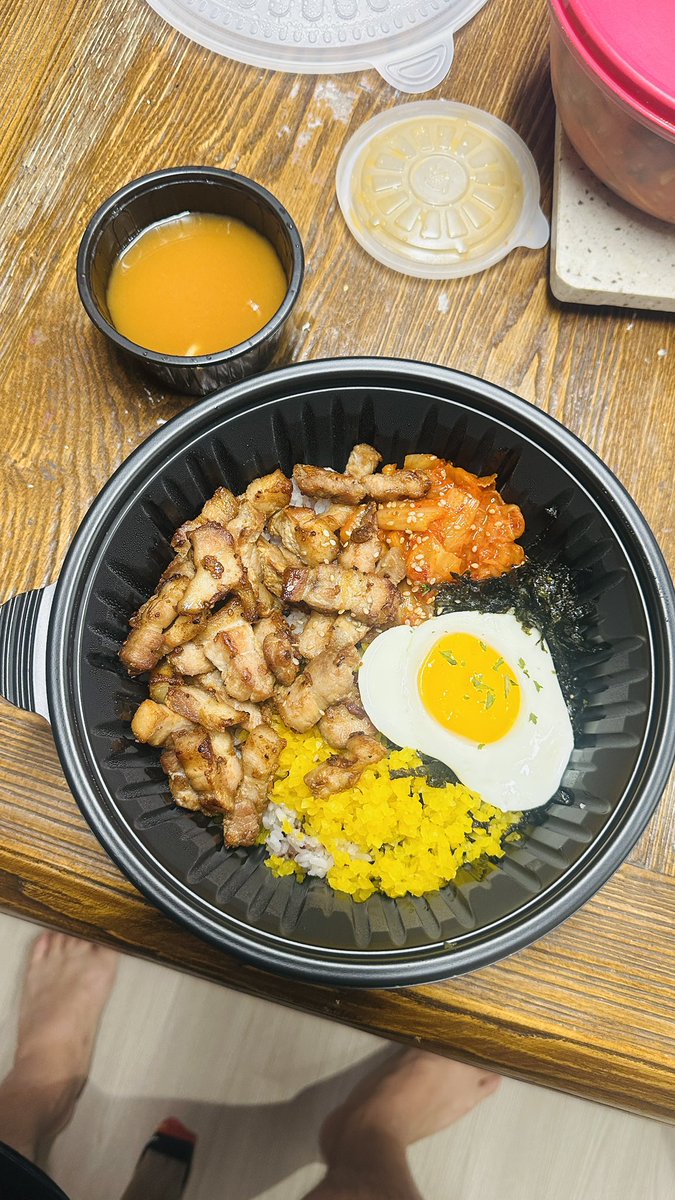 sia2936's tweet photo. 다들 잘자요오 https://t.co/PcMIkSEcSO