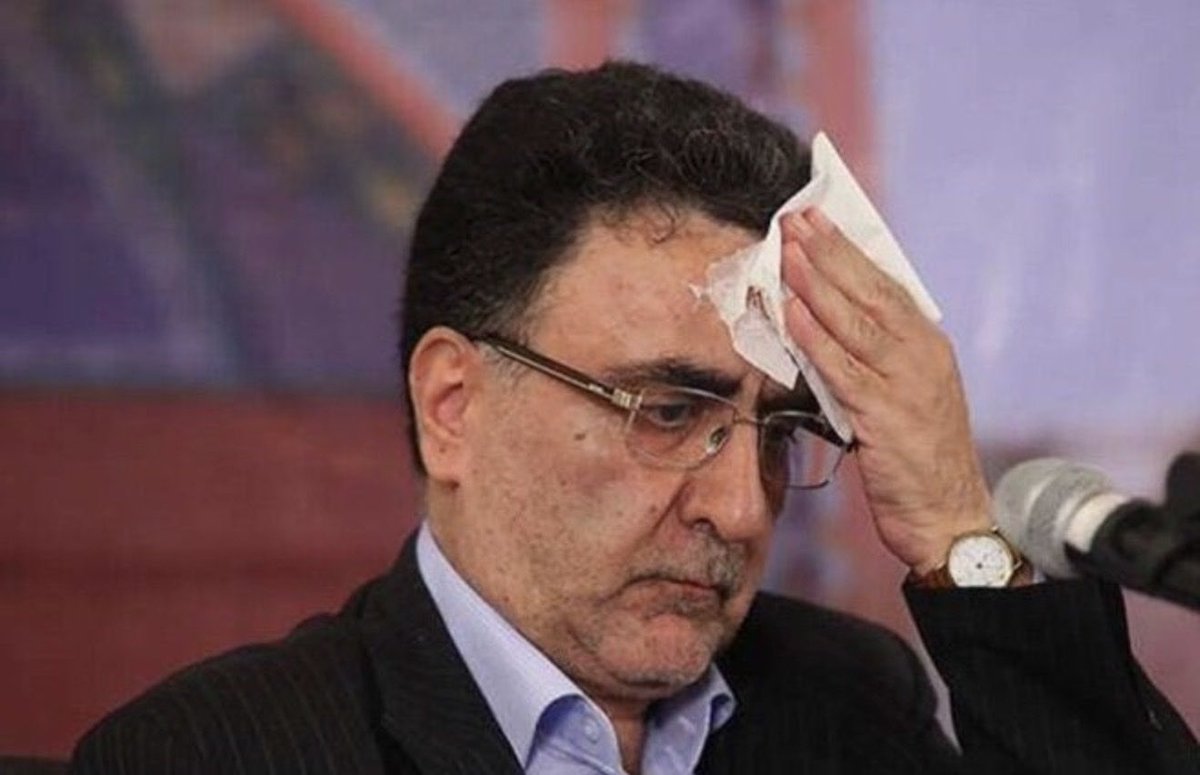ZahraAbdi1396's tweet photo. ای کسانی که ایمان آوردید،
ما تمام آیه‌های «ومکروا» شما را 
تا ته «خیرالماکرین» اش
از بَریم.
آخرین پروژه‌‌تان را هم نازل کنید،
باشد که فلان شوید.
#اصلاحطلبان_مادر_شیاطین https://t.co/e0tJl9eYYb