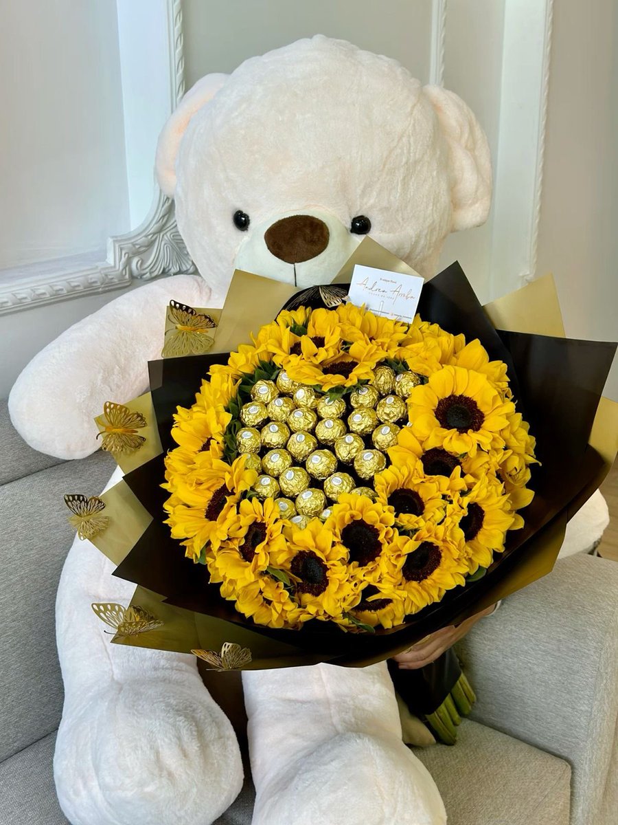 mytuliplove's tweet photo. ⠀⠀ ⠀⠀
⠀⠀ ⸻ ♡; 𝐘𝐄𝐋𝐋𝐎𝐖 𝐅𝐋𝐎𝐖𝐄𝐑𝐒 🌼 ❯ 𝘀𝗽𝗲𝗰𝗶𝗮𝗹 𝗱𝗮𝘆 𓇿 𝐌𝐲 𝐥𝐨𝐯𝐞 ⁀ ⌗@nmoonlvs

Para mi eterno y único amor, no deben de faltarle sus flores amarillas. Te amo, te adoro, me gustas, me encantas. Eres mi todo y eres mi fuente de felicidad. 💛✨ https://t.co/9viUtUbJK5