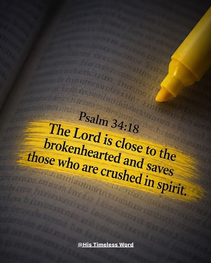 DearGod8pq's tweet photo. PSALM 34: 18. https://t.co/hPBy9oJ6DO