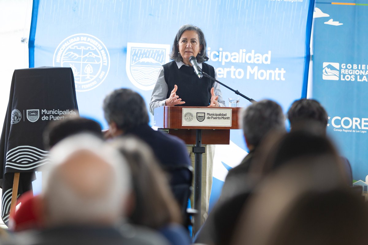 SSDelReloncavi's tweet photo. La ministra de Salud, May Chomali, encabezó la inauguración del CESFAM y SAR Angelmó, fortaleciendo así la atención primaria y la respuesta ante urgencias de cerca de 40.000 personas. https://t.co/hoslNHlbIb