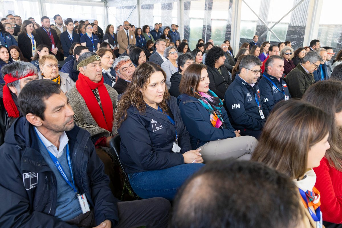 SSDelReloncavi's tweet photo. La ministra de Salud, May Chomali, encabezó la inauguración del CESFAM y SAR Angelmó, fortaleciendo así la atención primaria y la respuesta ante urgencias de cerca de 40.000 personas. https://t.co/hoslNHlbIb